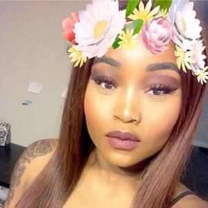 Meet your Posher, Naomie